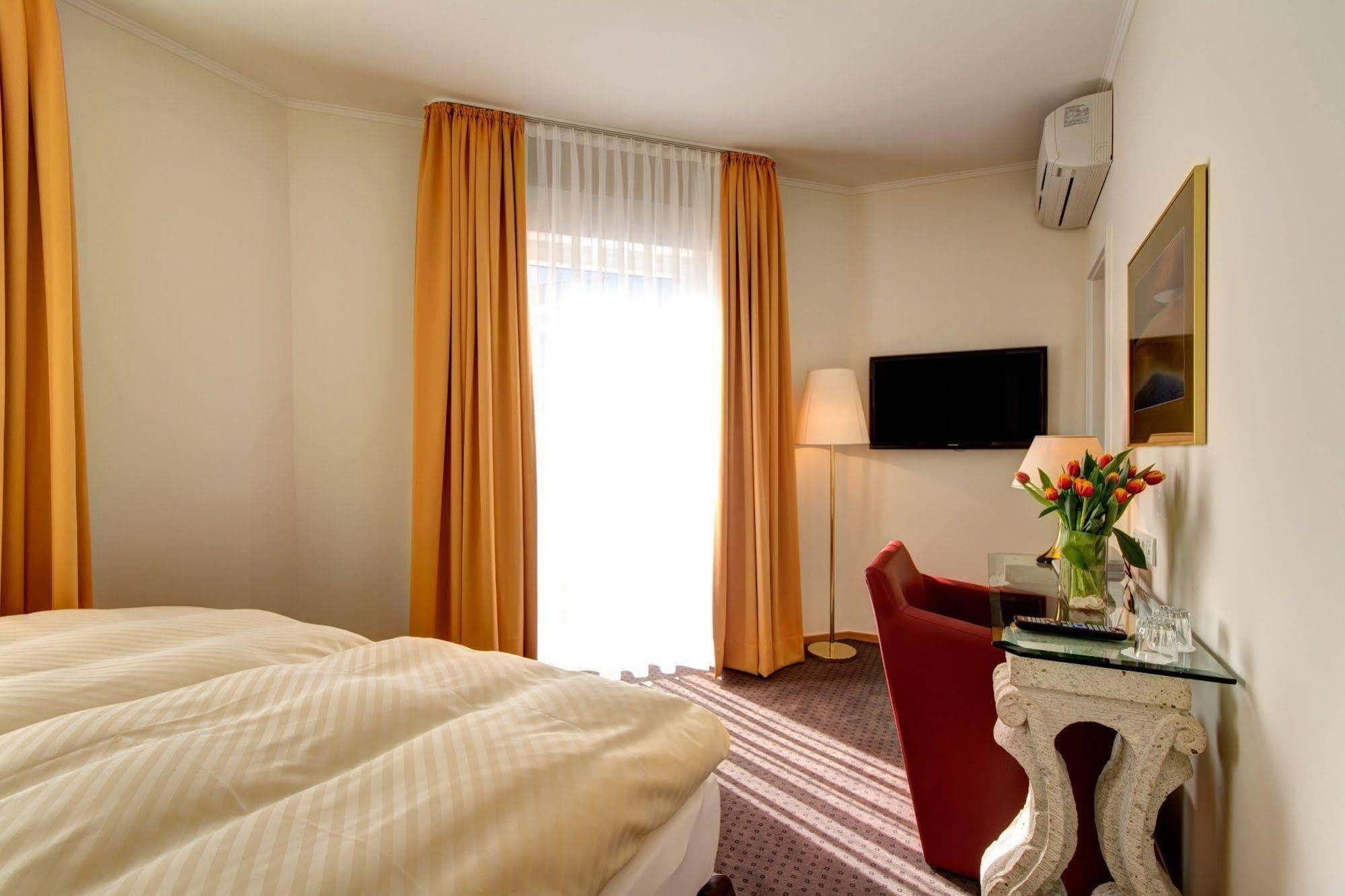 Hotel Heidelberger Hof Eksteriør bilde
